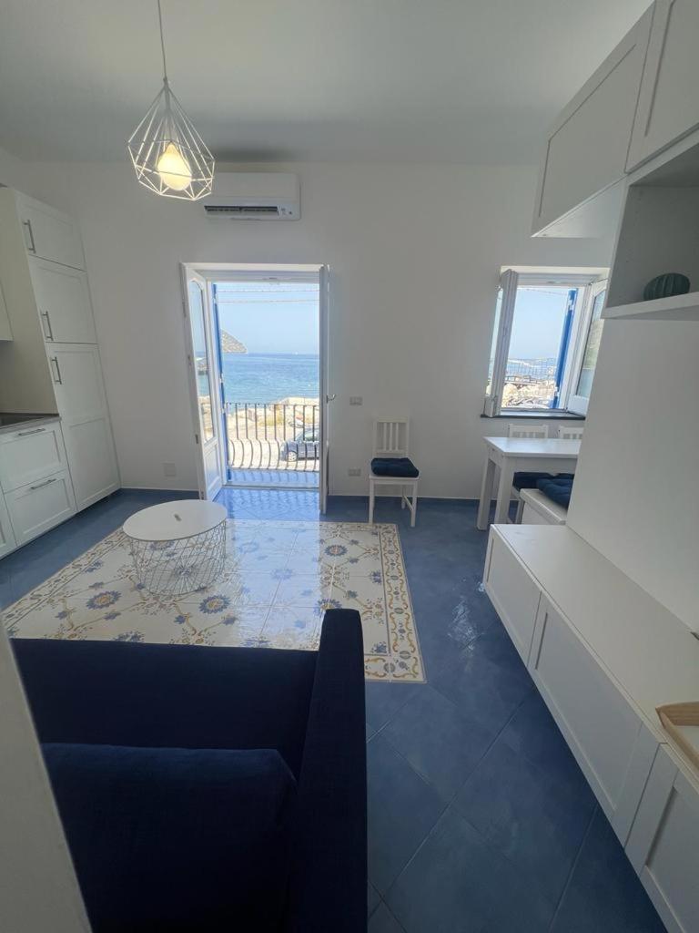 Luxury Apartments Caucich Lipari  Bagian luar foto