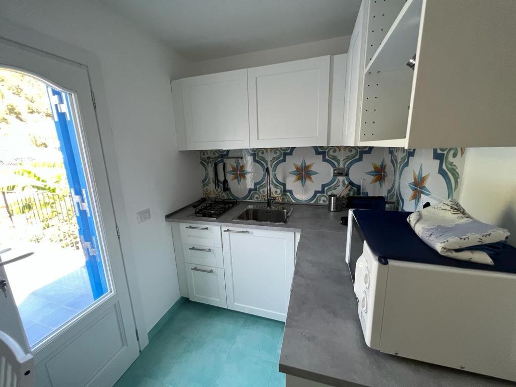 Luxury Apartments Caucich Lipari  Bagian luar foto
